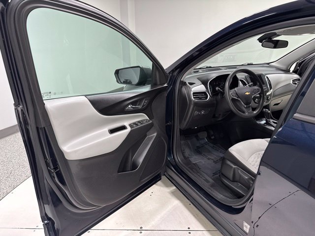 Used 2020 Chevrolet Equinox LS AWD/4WD image 7