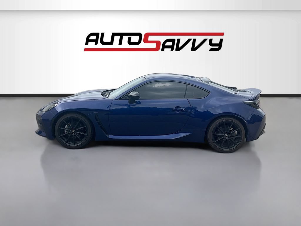 Used 2025 Toyota GR86 Premium RWD image 4