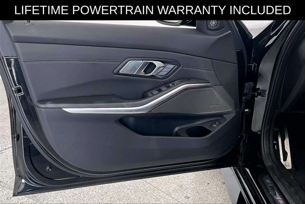 Used 2027 BMW M3 Competition AWD/4WD image 21