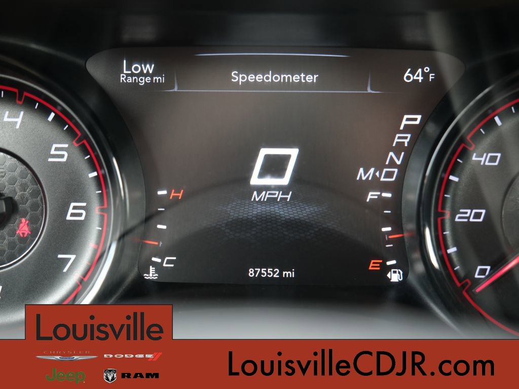 Used 2017 Dodge Charger SXT w/ AWD Plus Group image 4