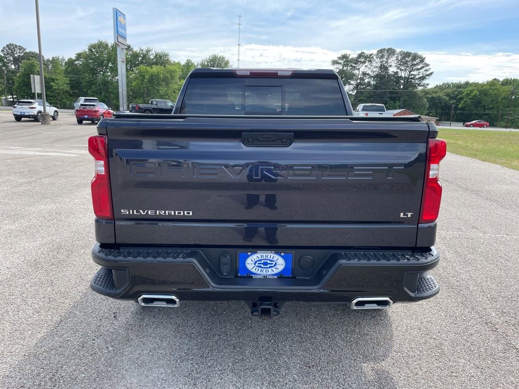 Used 2024 Chevrolet Silverado 1500 LT Trail Boss w/ Convenience Package II image 4