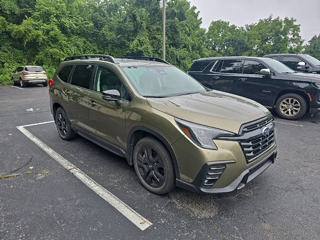 Used 2023 Subaru Ascent Onyx Edition Limited AWD/4WD image 2