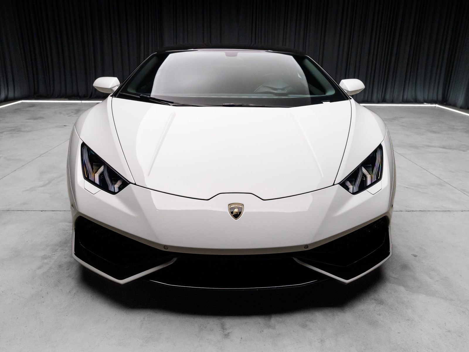 Used 2016 Lamborghini Huracan LP 610-4 AWD/4WD image 10