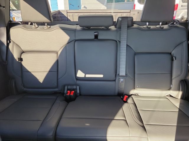 Used 2026 GMC Sierra 1500 SLT image 14
