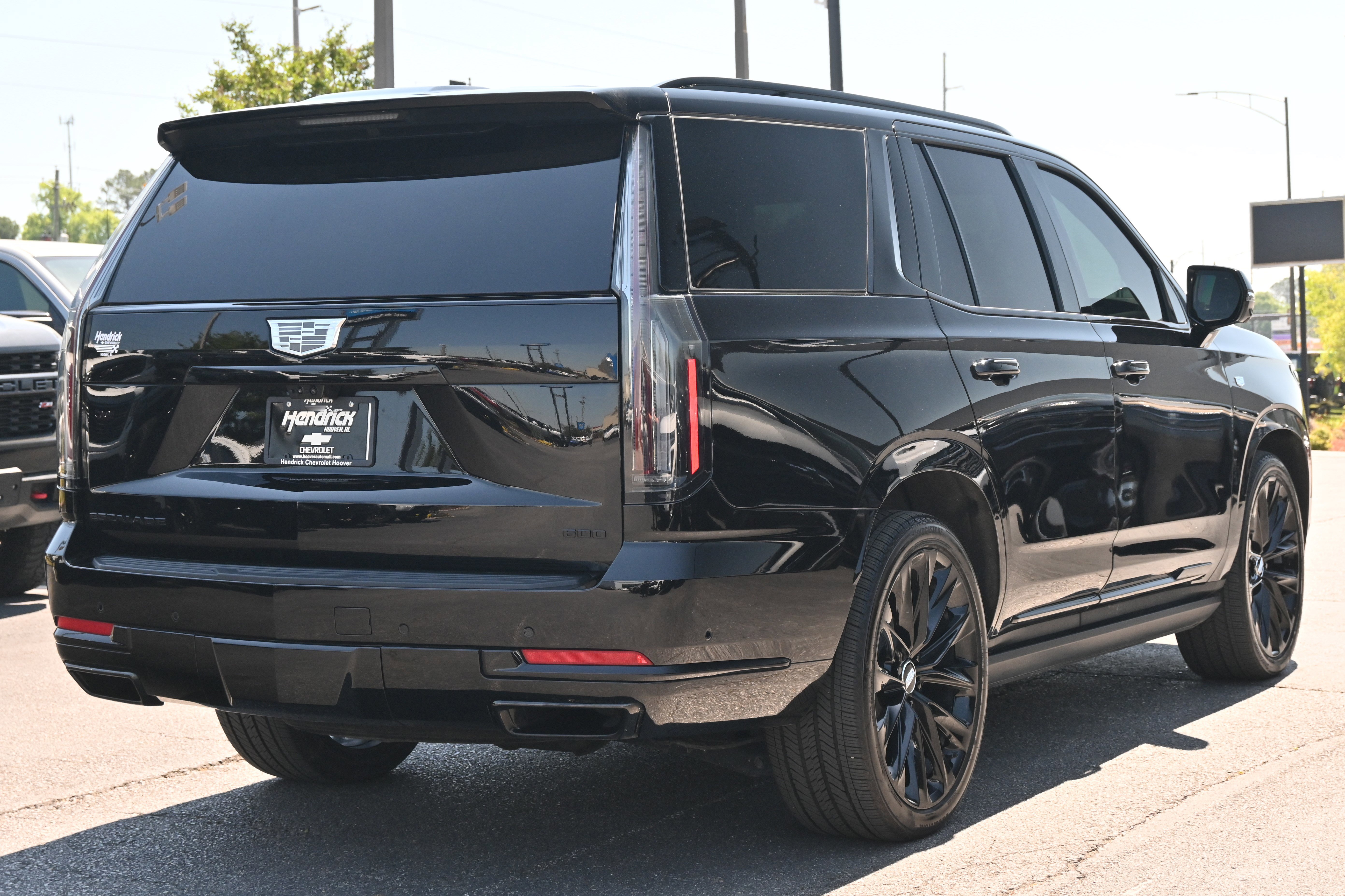 Used 2026 Cadillac Escalade Platinum Sport w/ LPO, ONYX Package image 19