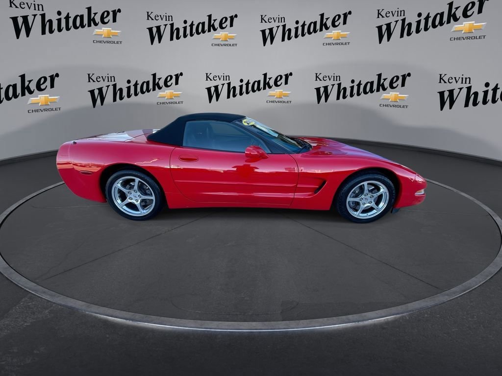 Used 2002 Chevrolet Corvette Convertible w/ Preferred Equipment Group2 image 9