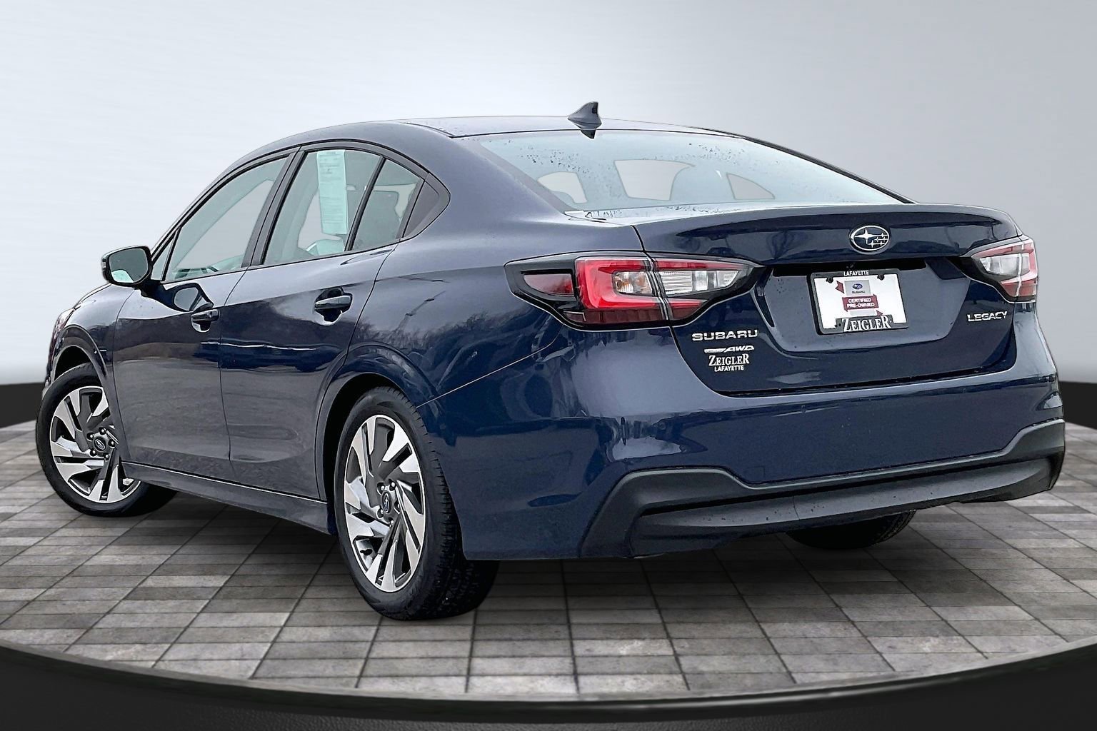 Used 2025 Subaru Legacy Limited image 11
