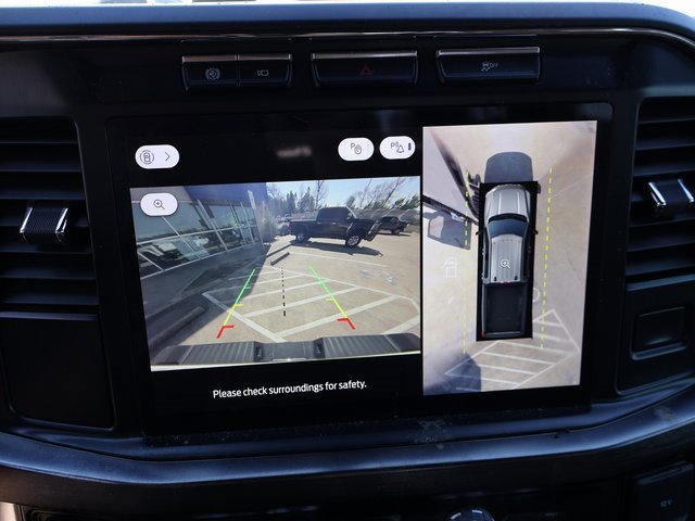 Used 2023 Ford F350 Lariat image 31