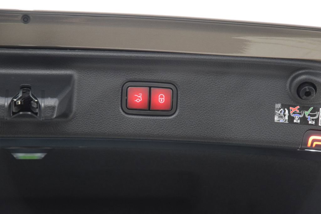 Certified 2026 Mercedes-Benz S 580 4MATIC Sedan image 31