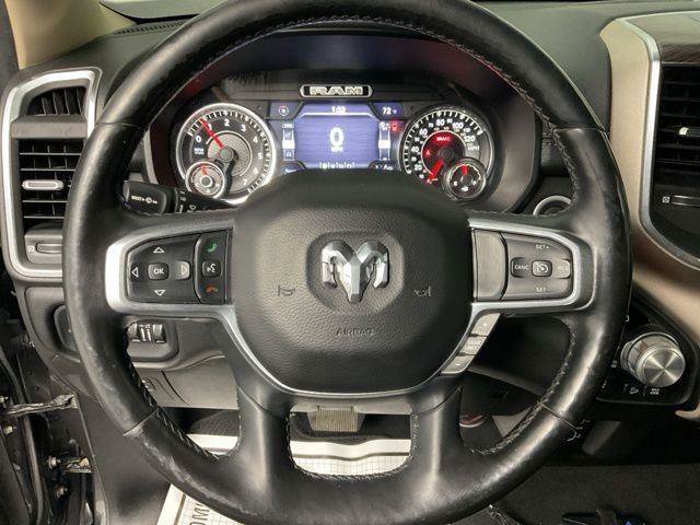 Used 2019 RAM 1500 Laramie w/ Off Road Group AWD/4WD image 16