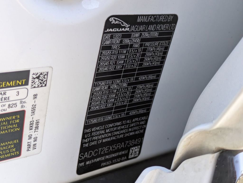 Used 2024 Jaguar F-PACE R-Dynamic S AWD/4WD image 32