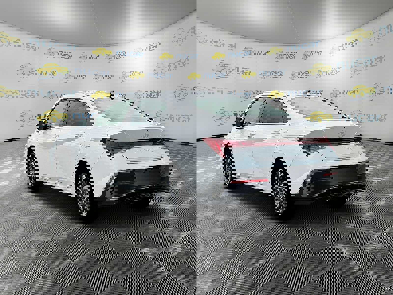 Used 2025 Hyundai Elantra SEL image 6