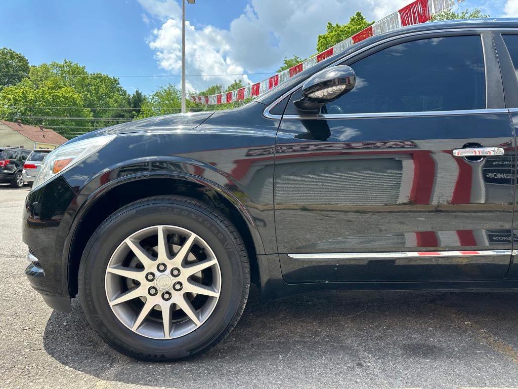 Used 2017 Buick Enclave Leather FWD image 9