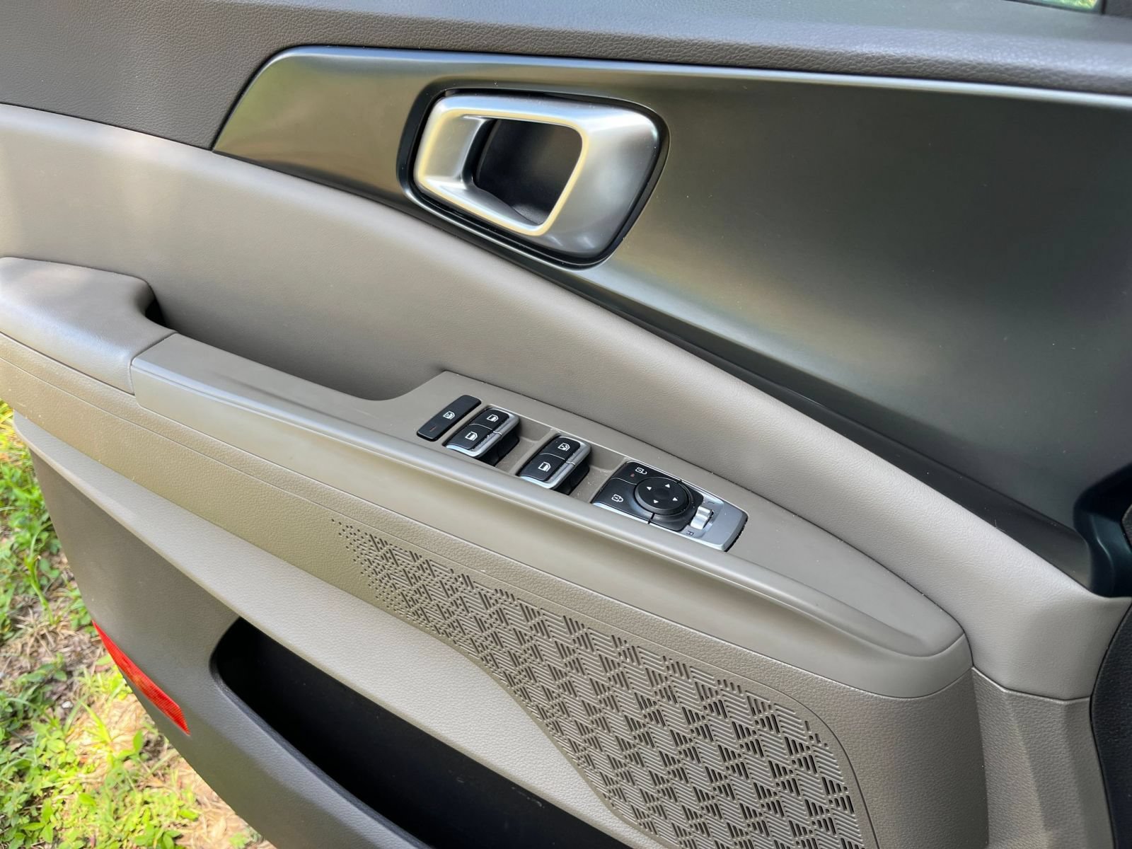 Used 2026 Kia Carnival FWD image 18