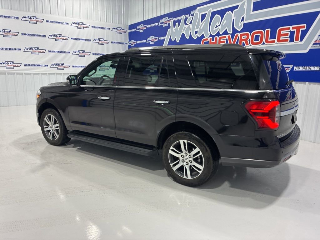 Used 2024 Ford Expedition Limited image 4