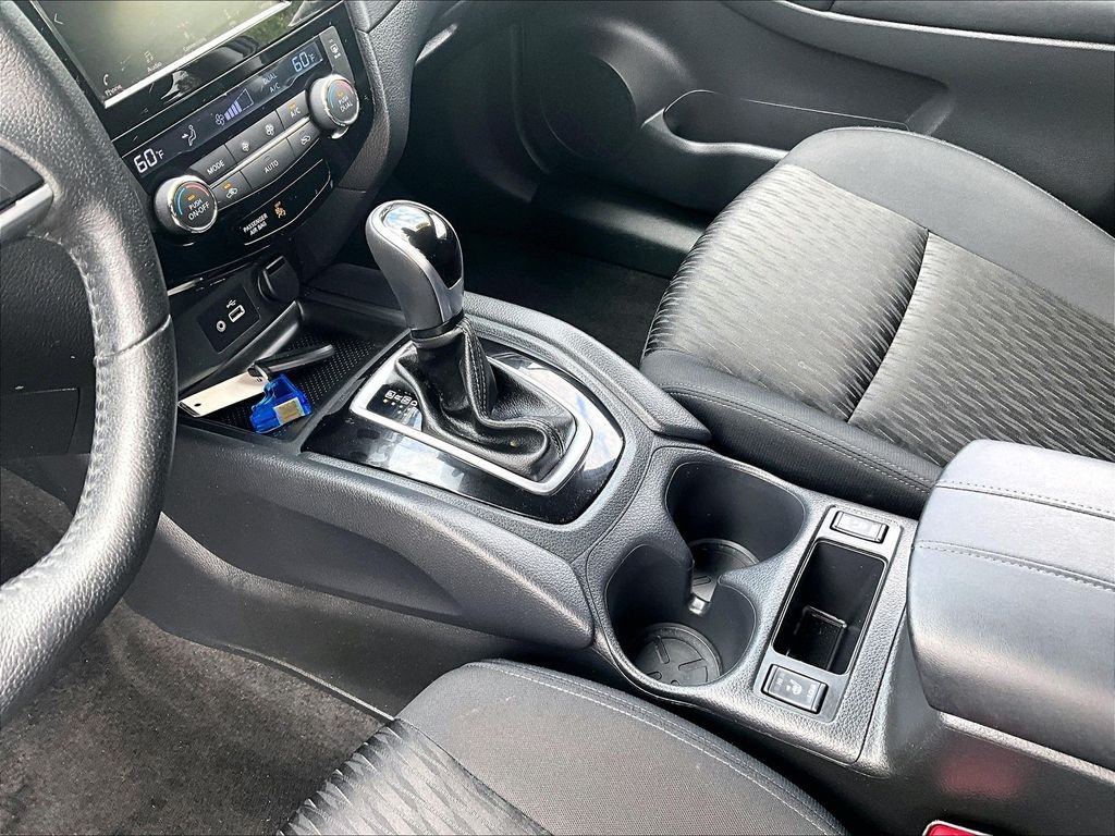Used 2019 Nissan Rogue SV AWD/4WD image 20