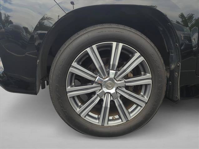 Used 2016 Lexus LX 570 4WD w/ Luxury Package image 16