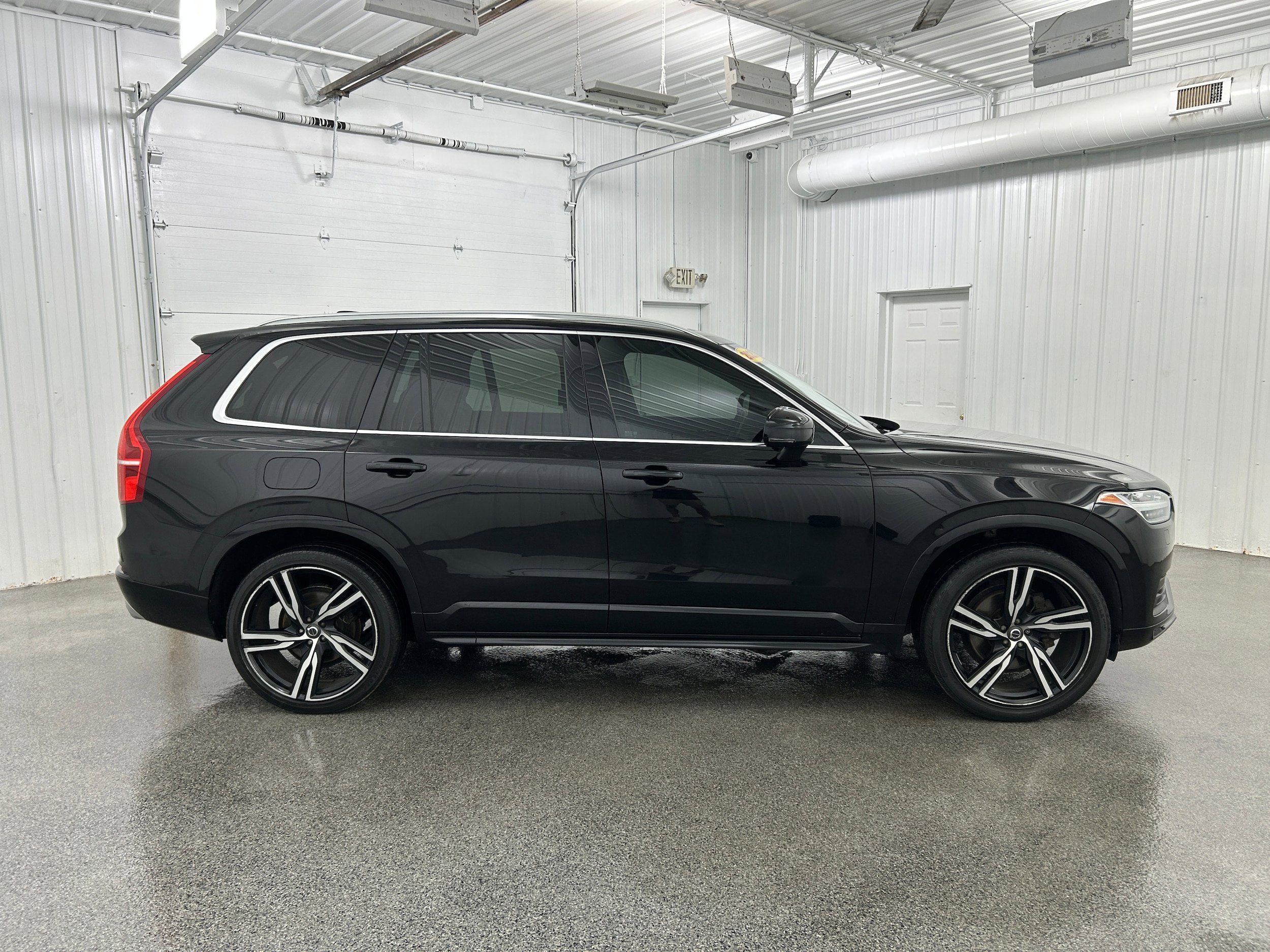 Used 2020 Volvo XC90 T6 Momentum AWD/4WD image 38