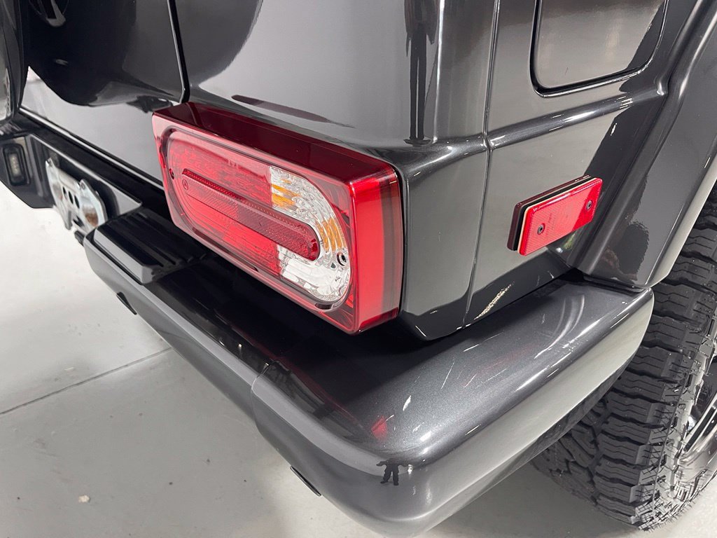 Used 2015 Mercedes-Benz G 550 image 13