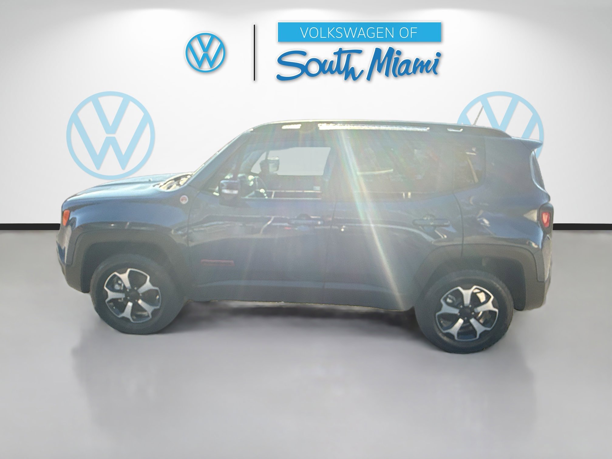 Used 2022 Jeep Renegade Trailhawk image 4