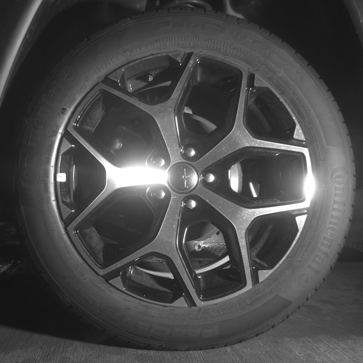 Used 2025 Jeep Compass Limited image 13