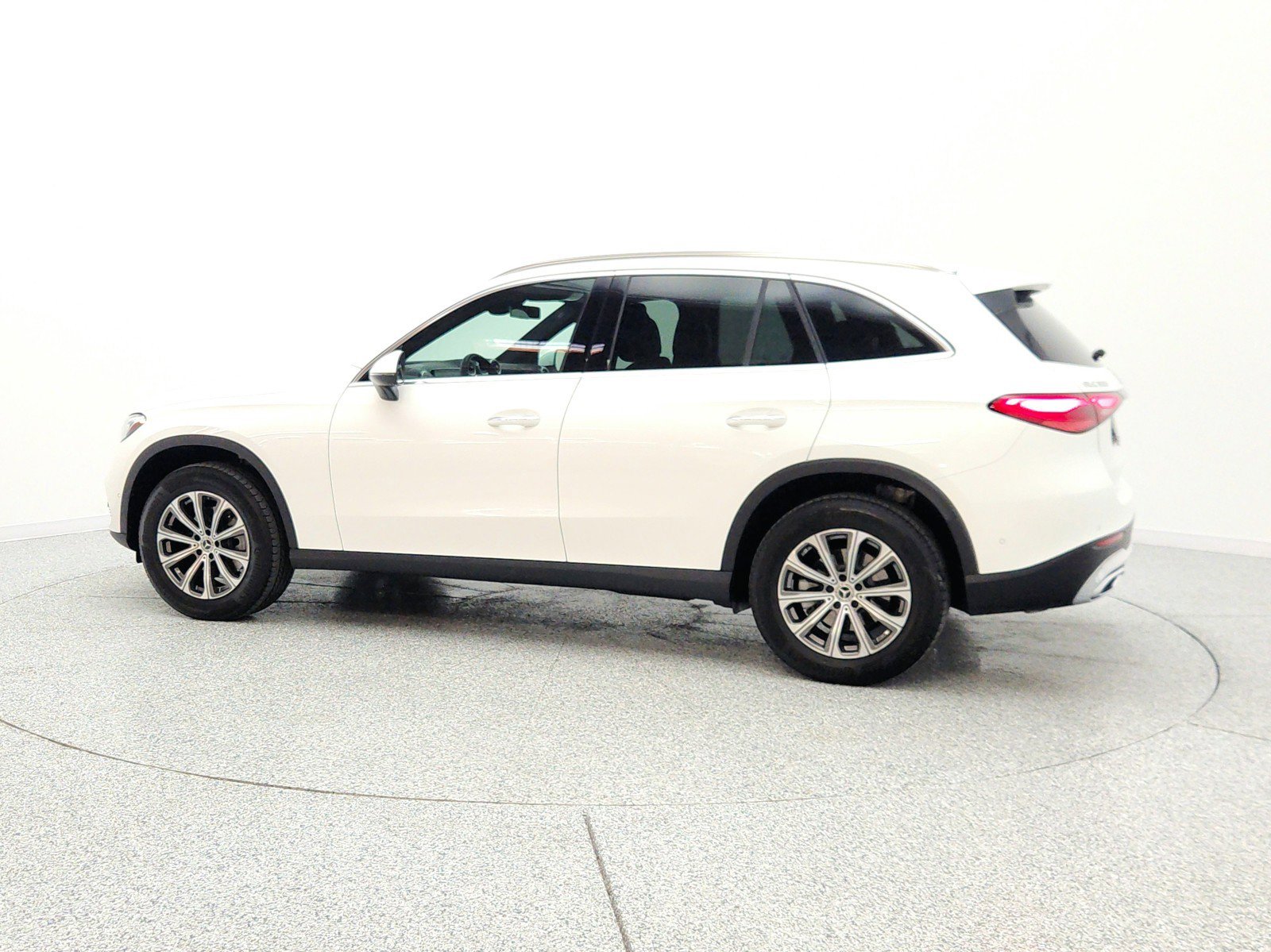 Certified 2024 Mercedes-Benz GLC 300 4MATIC image 8