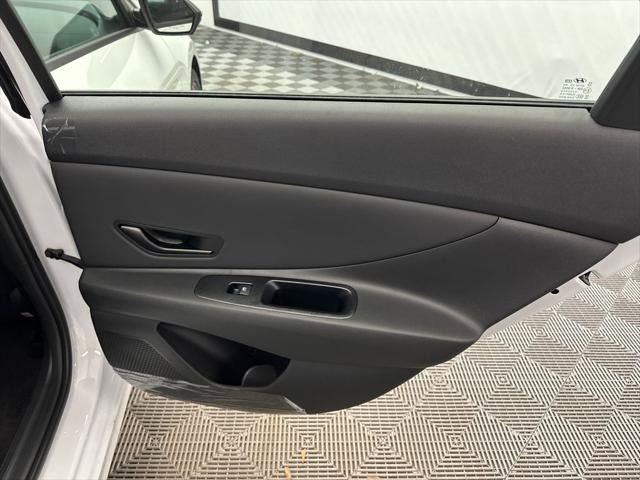 New 2026 Hyundai Elantra SEL Sport FWD image 16