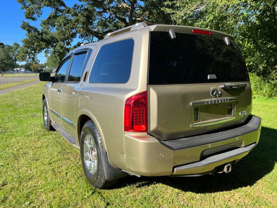 Used 2004 INFINITI QX56 4WD w/ Smart Vision Pkg image 2