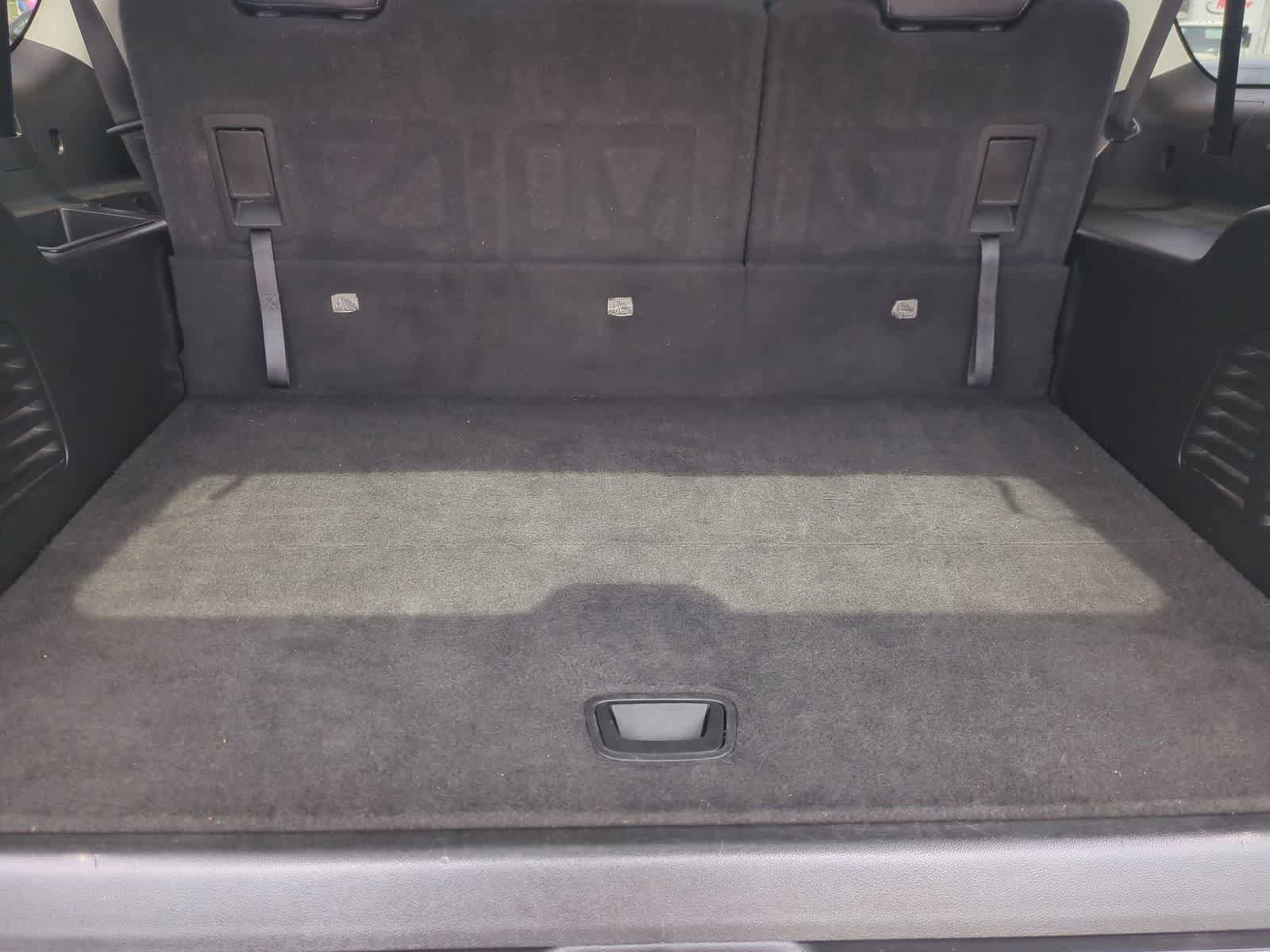 Used 2020 Chevrolet Suburban LT image 33
