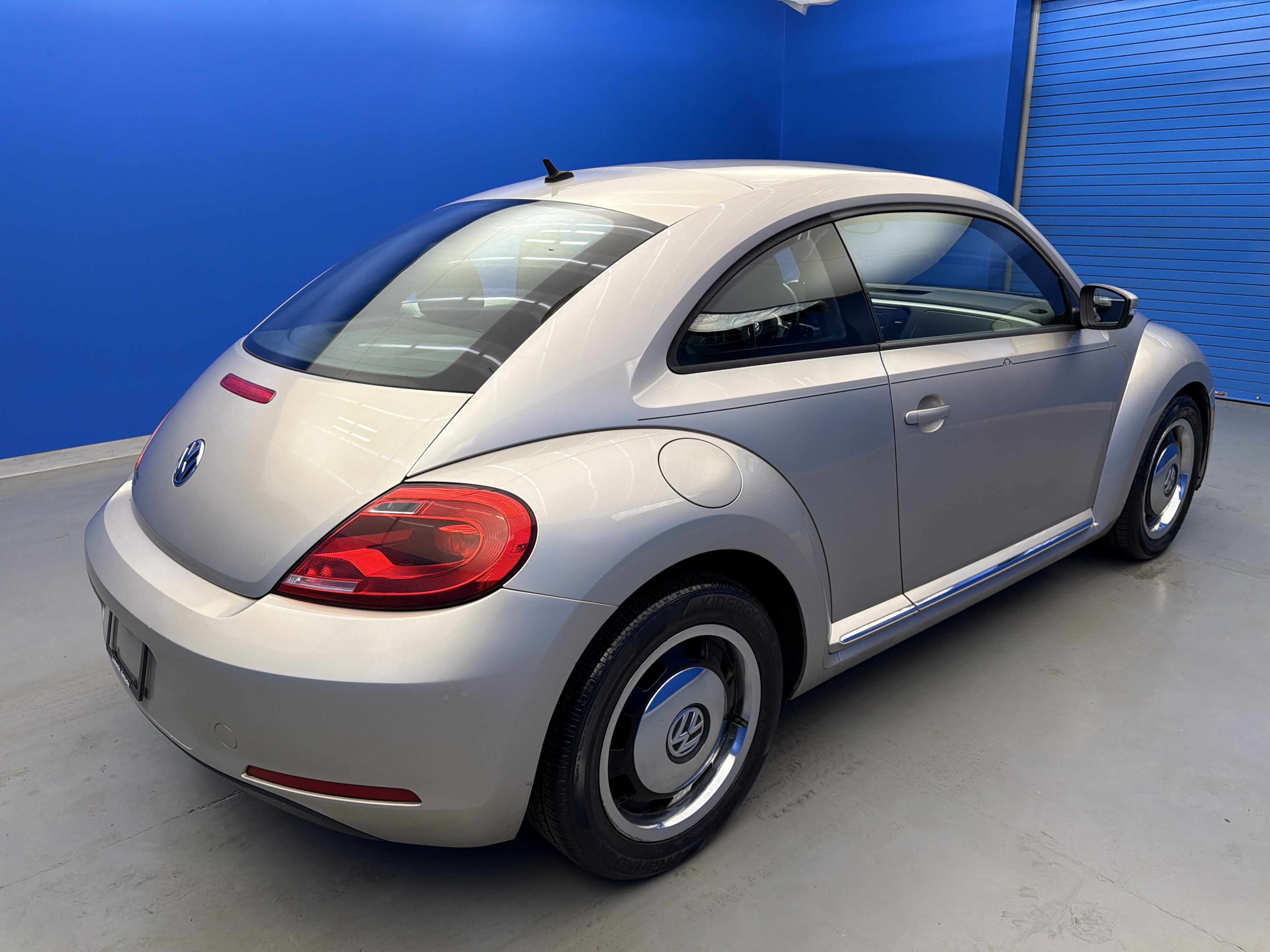 Used 2013 Volkswagen Beetle 2.5 image 7
