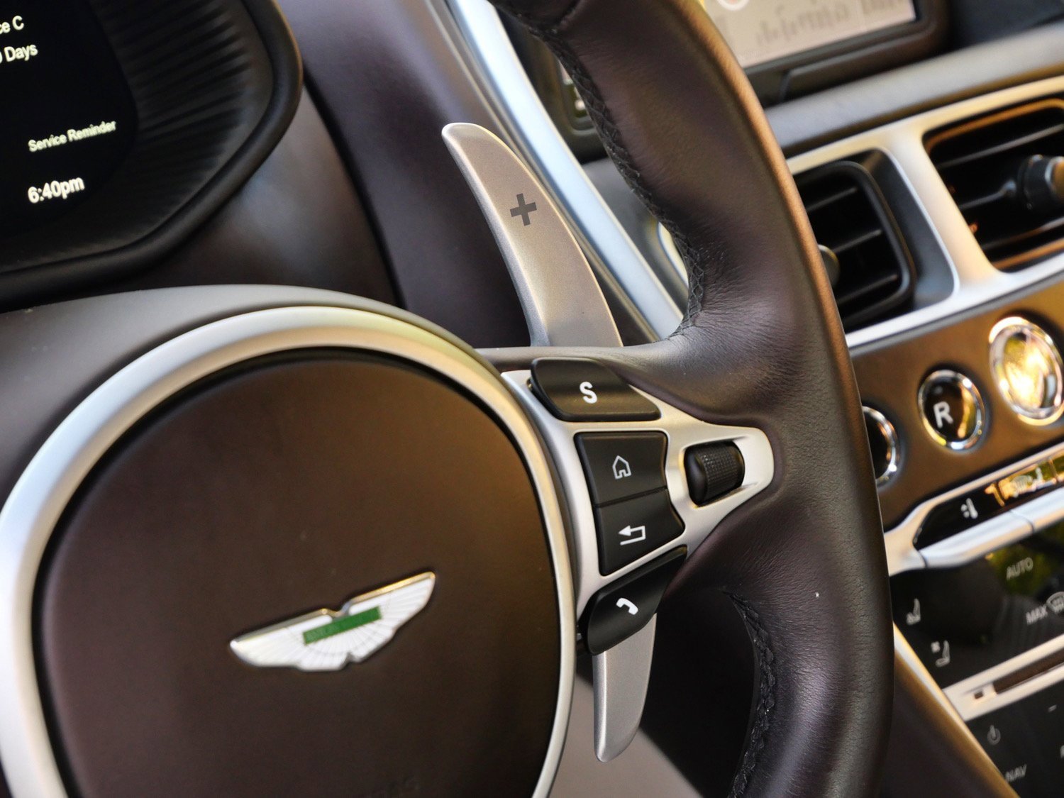 Used 2023 Aston Martin DB11 Coupe image 13