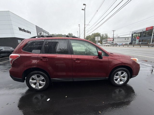Used 2014 Subaru Forester 2.5i Premium w/ All-Weather Package AWD/4WD image 9