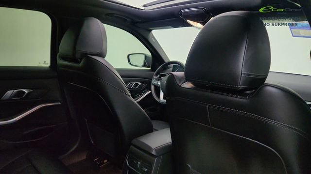 Used 2023 BMW 330i Sedan w/ Driving Assistance Package RWD image 27