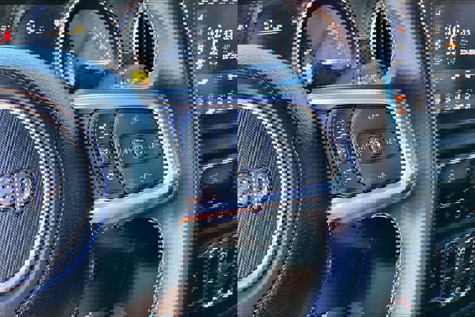 Used 2021 Jeep Wrangler Unlimited Sahara w/ Safety Group image 21