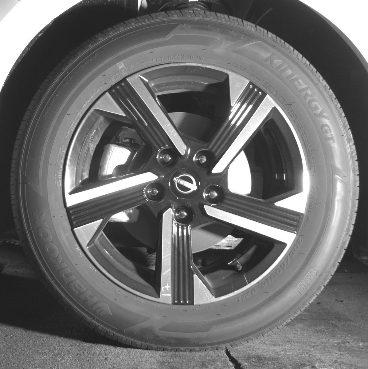 Used 2025 Nissan Sentra SV image 12