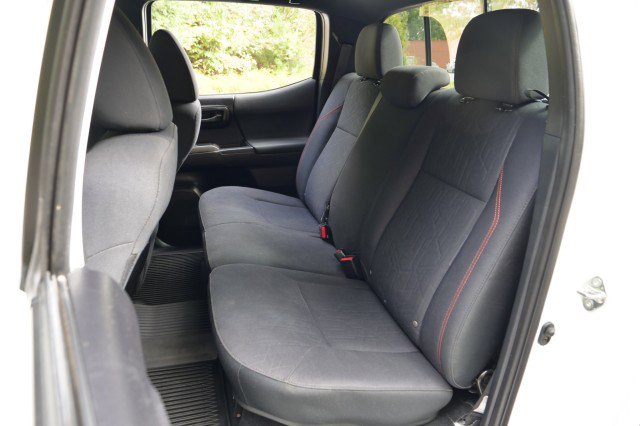 Used 2020 Toyota Tacoma TRD Sport image 29