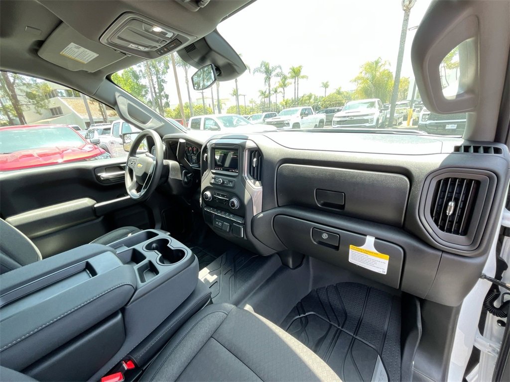 New 2025 Chevrolet Silverado 1500 Custom image 28