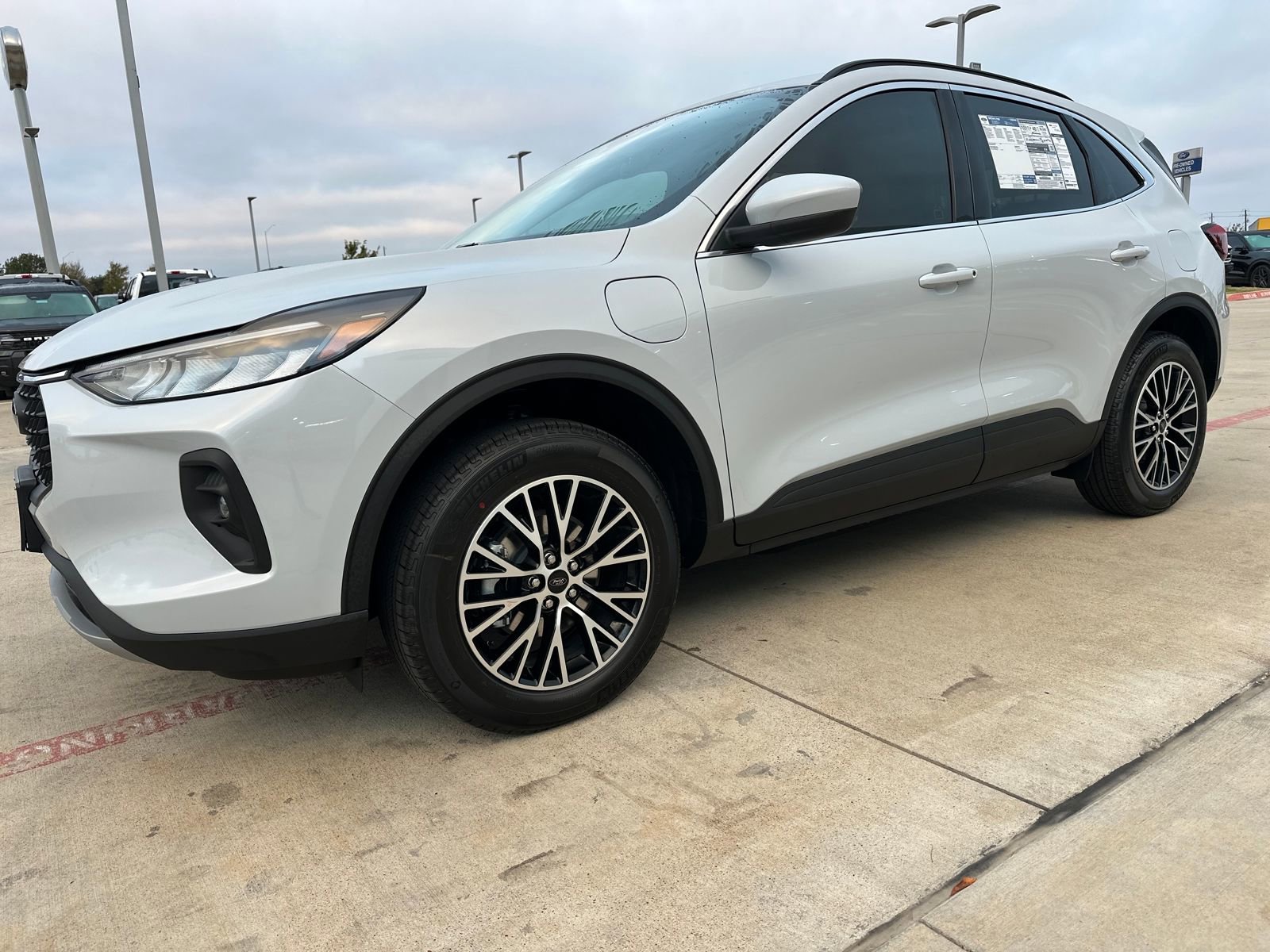 New 2026 Ford Escape SE