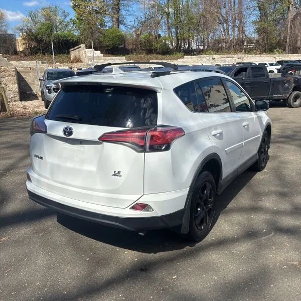 Used 2016 Toyota RAV4 LE image 2