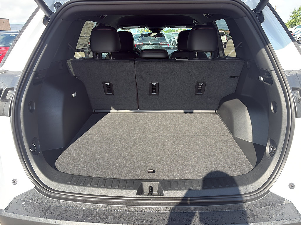 New 2027 Chevrolet Equinox RS FWD image 13
