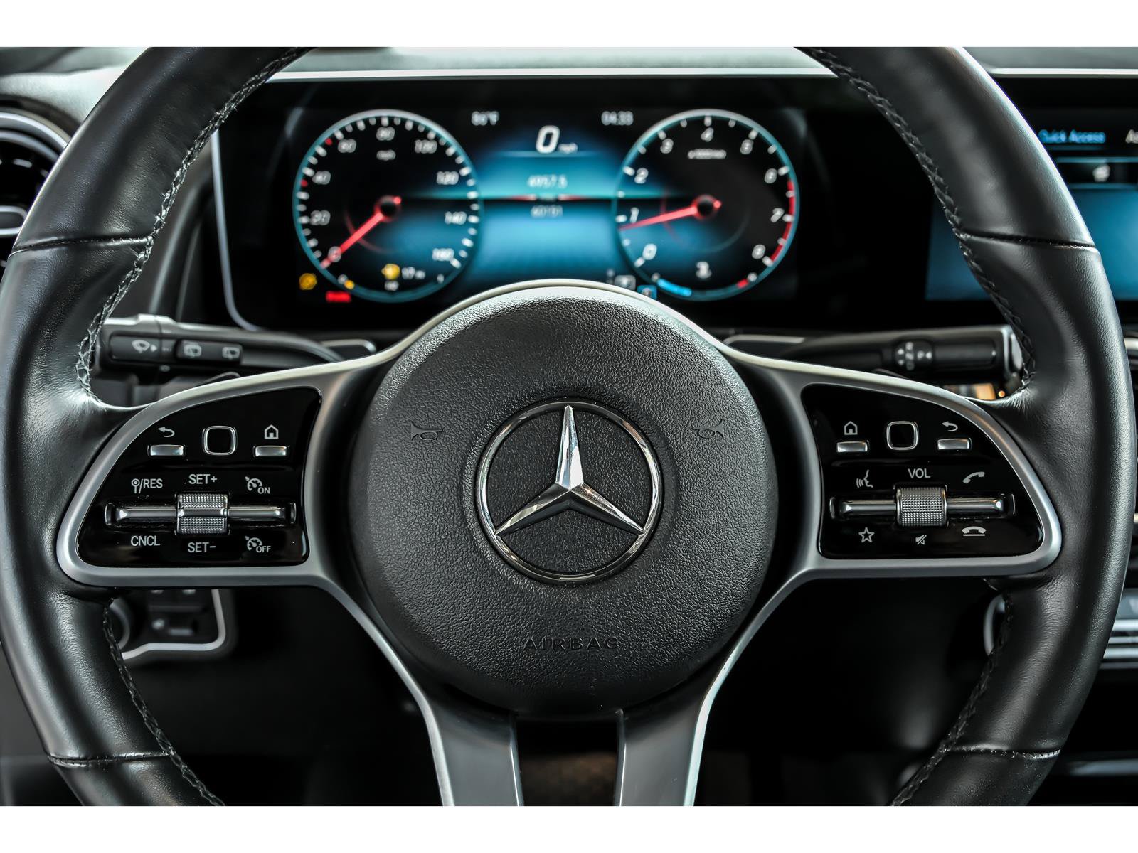 Certified 2021 Mercedes-Benz GLB 250 4MATIC image 17