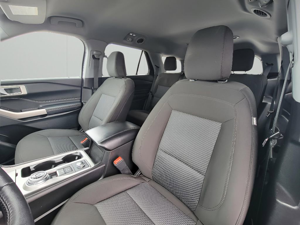 Used 2022 Ford Explorer XLT image 10