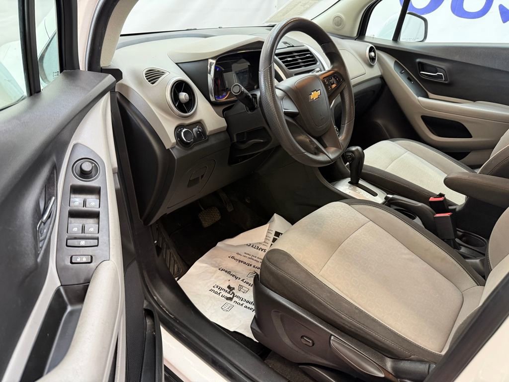 Used 2016 Chevrolet Trax LS image 10