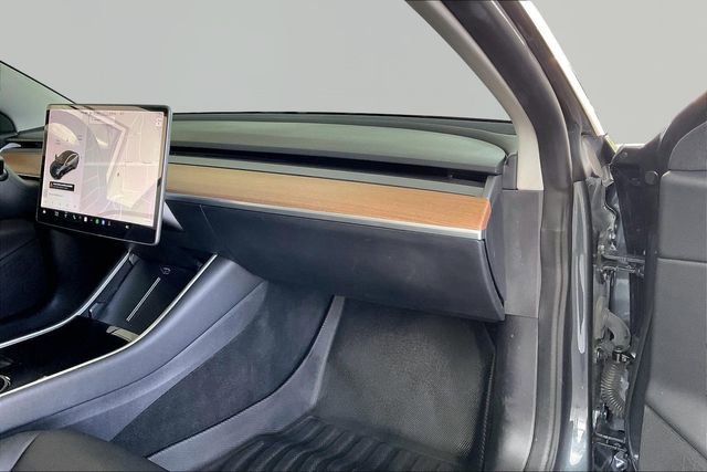 Used 2020 Tesla Model 3 Long Range AWD/4WD image 18