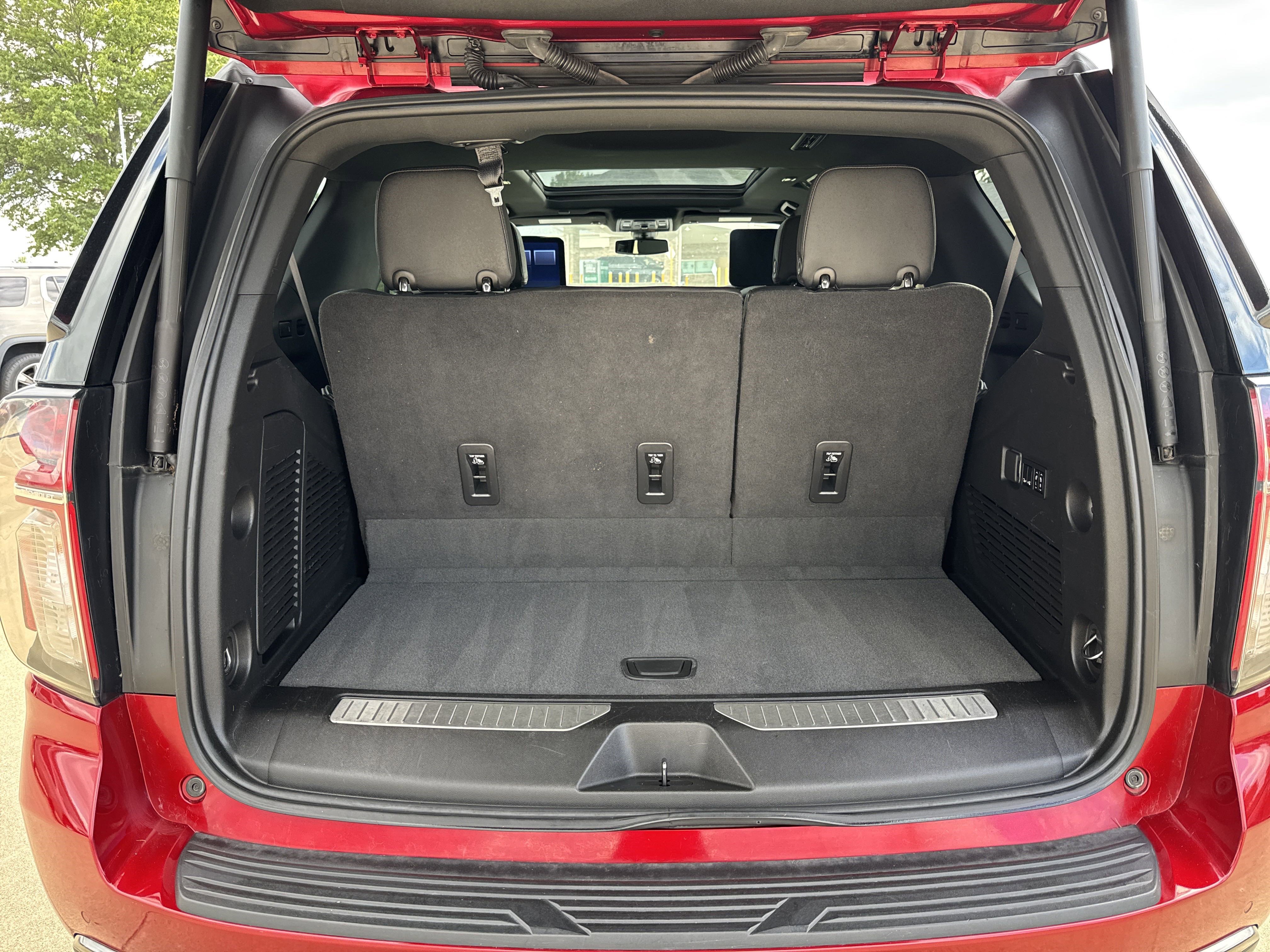 Used 2022 Chevrolet Tahoe RST w/ Luxury Package image 23