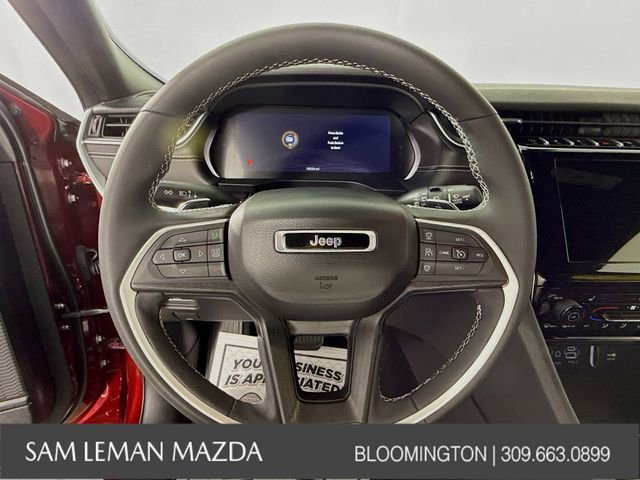 Used 2024 Jeep Grand Cherokee Altitude image 11