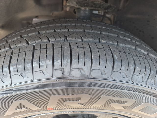 Used 2018 Jeep Cherokee Trailhawk w/ Quick Order Package 27L AWD/4WD image 11