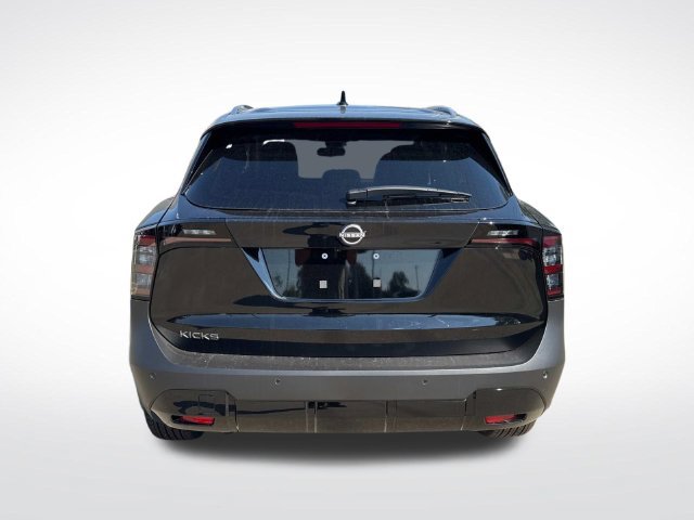 New 2027 Nissan Kicks SR FWD image 8