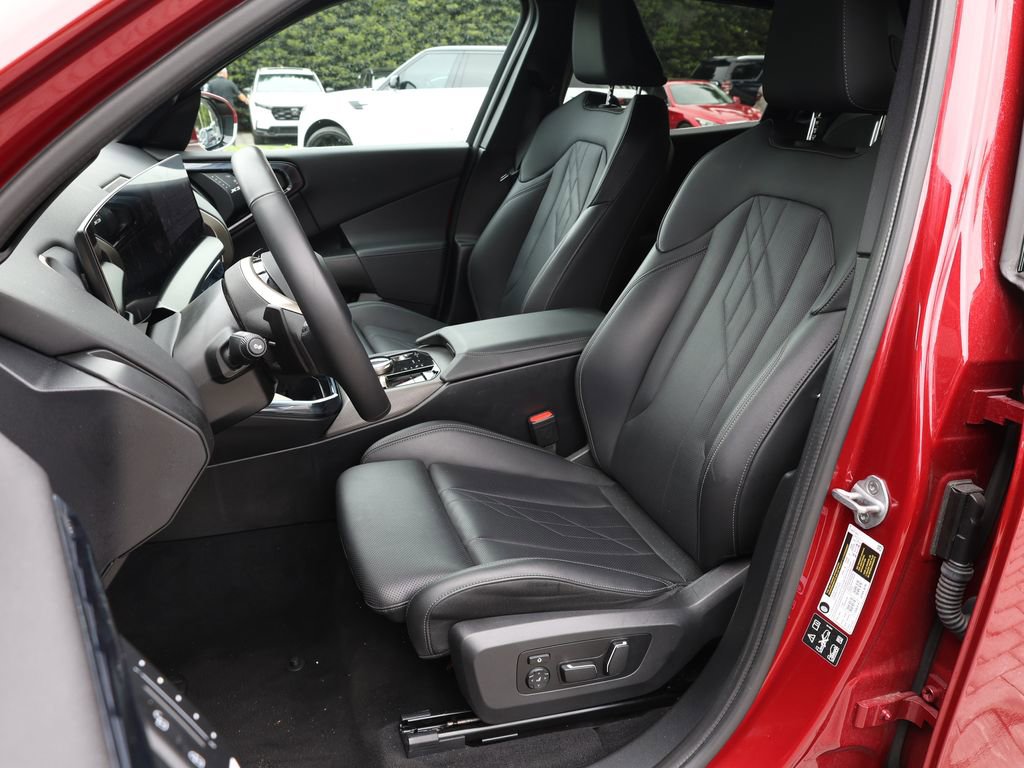 Used 2025 BMW X3 xDrive30i image 16