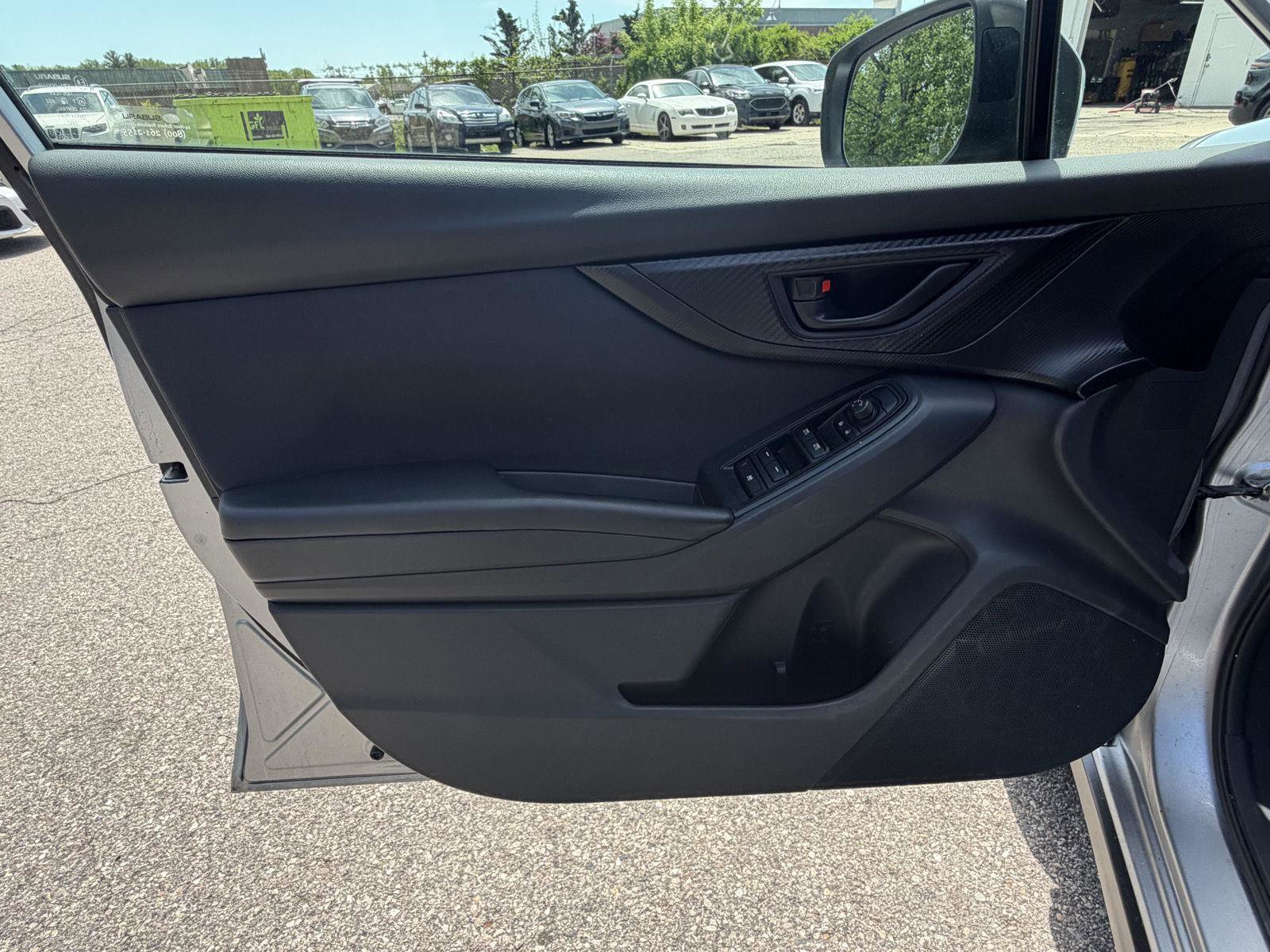 Used 2018 Subaru Crosstrek 2.0i Premium w/ Moonroof Package AWD/4WD image 10